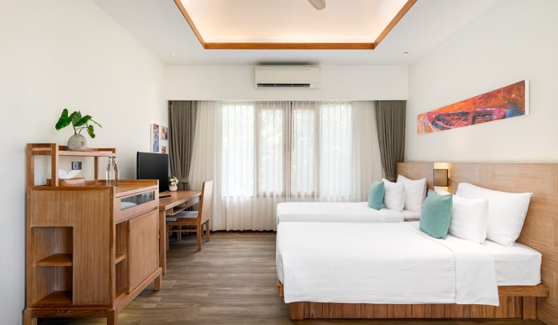 SAii PhiPhi Island Village Deluxe Premium Bungalow Twin Bed Amenities